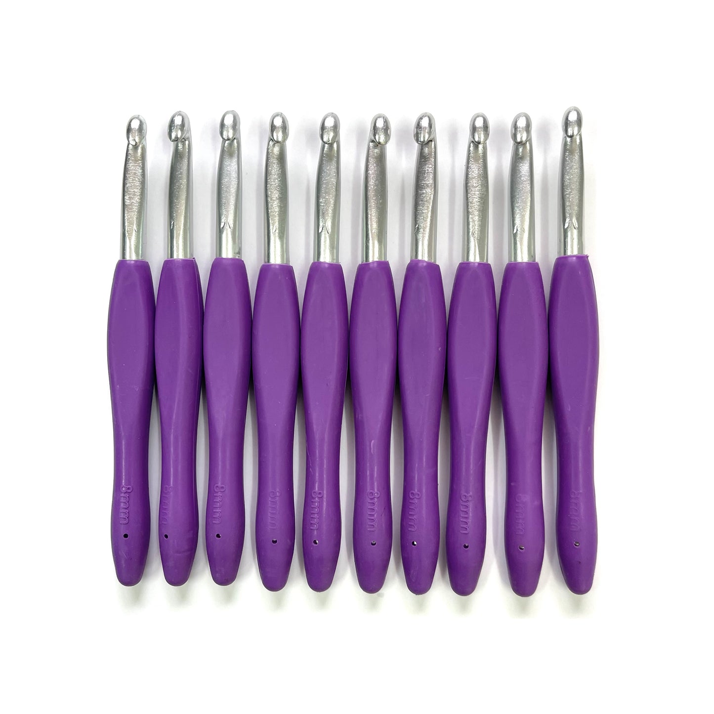 Metal crochet hook with rubber grip - 8mm