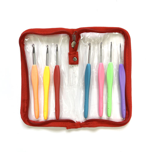 Crochet set of 7 metal hooks with rubber grip