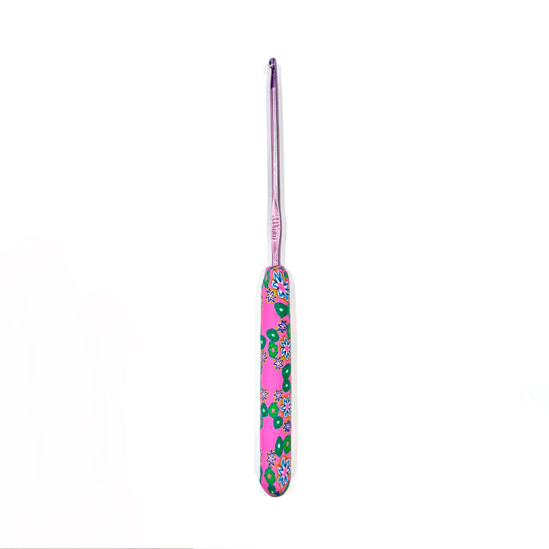 Metal crochet hook with designed silicone grip - 3.5mm