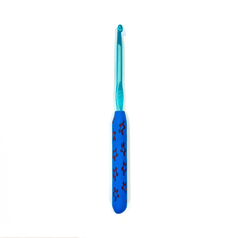 Metal crochet hook with designed silicone grip - 5mm